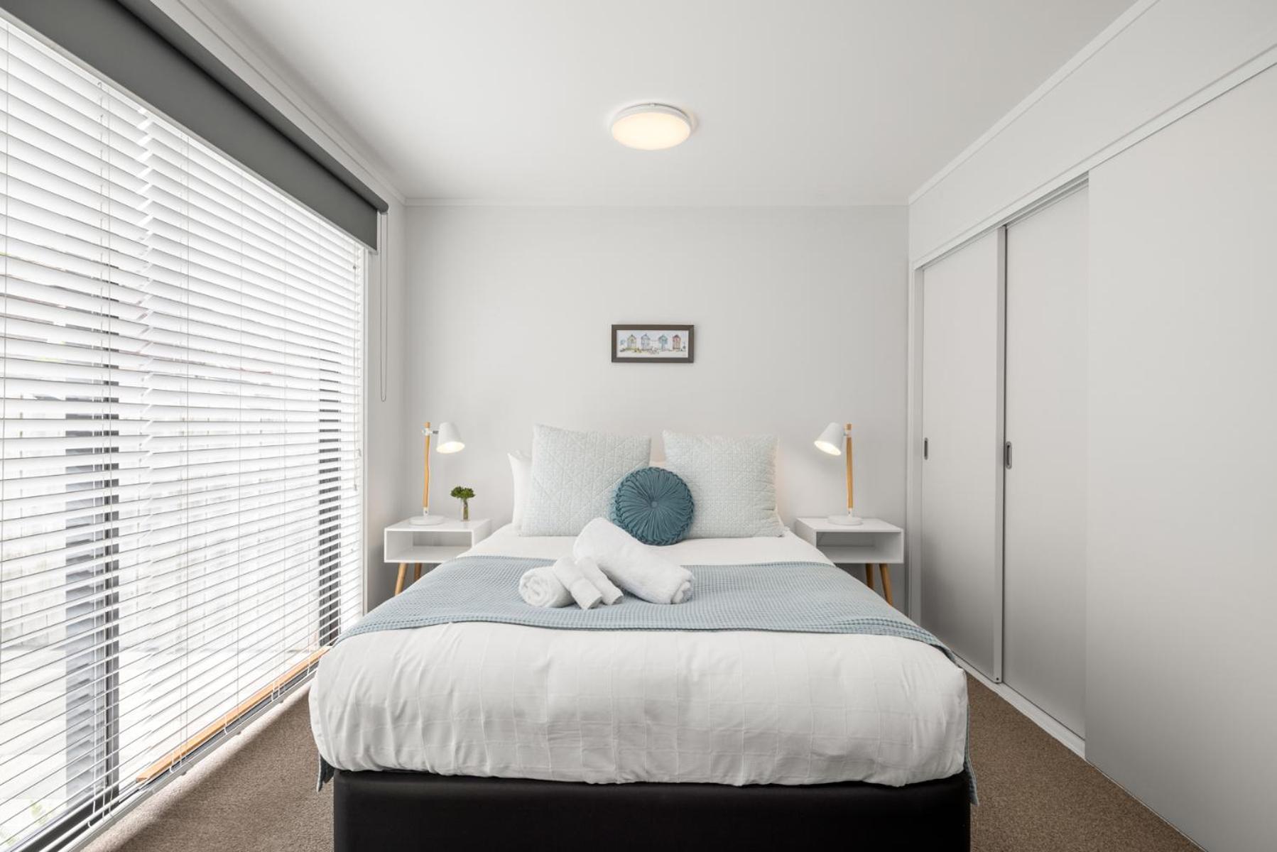 Centrally Located- Modern Sunny Townhouse Mount Maunganui Buitenkant foto