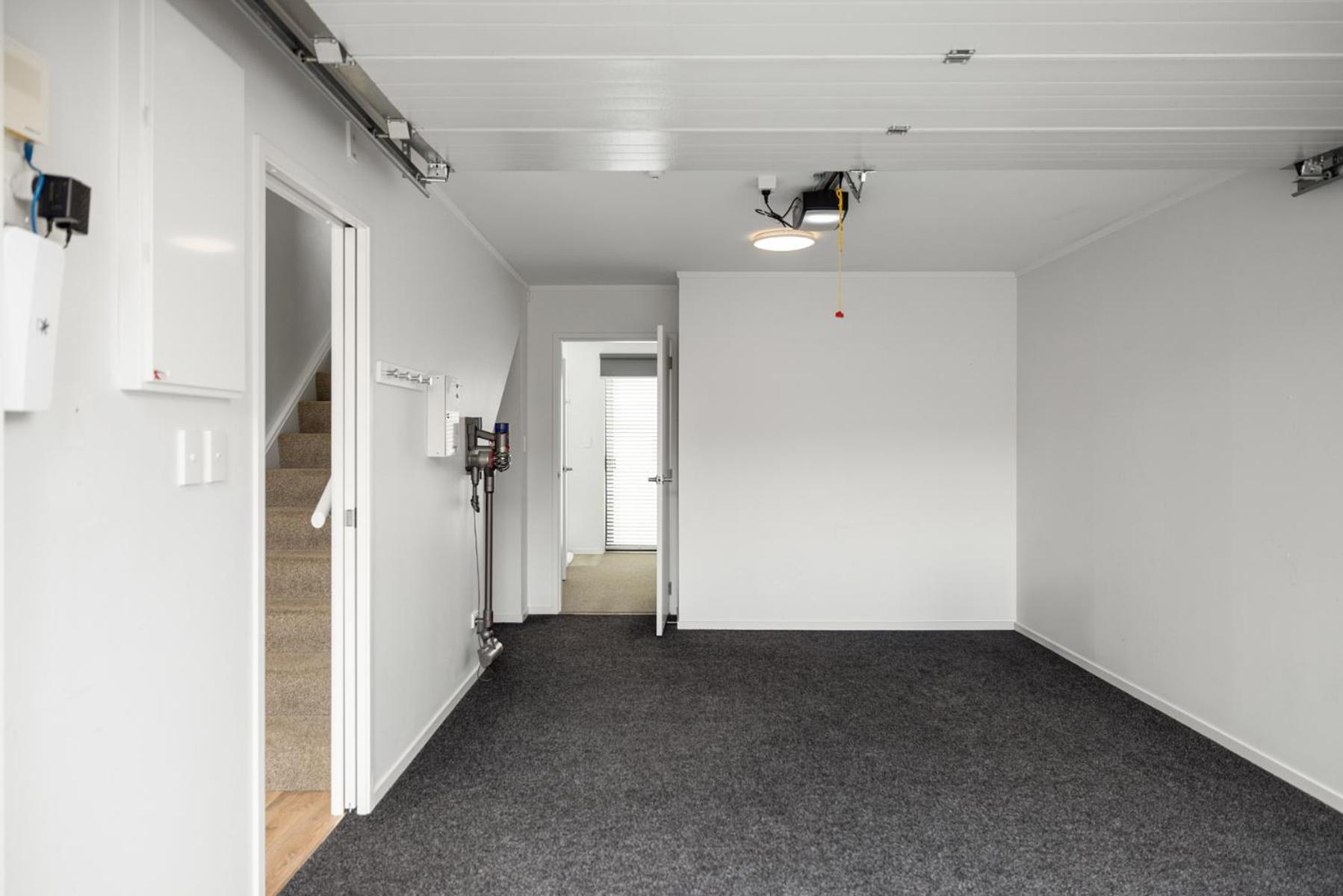 Centrally Located- Modern Sunny Townhouse Mount Maunganui Buitenkant foto